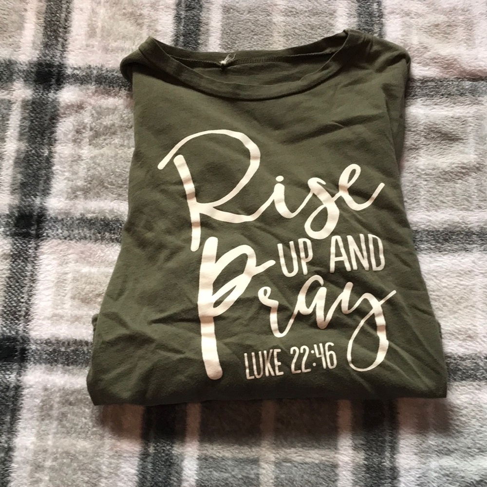 Luke 22:46 T-shirt